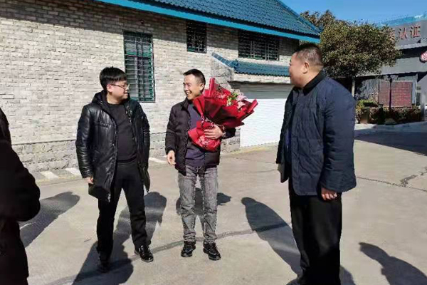 喜迎新春，南莫鎮(zhèn)領導到我公司慰問走訪